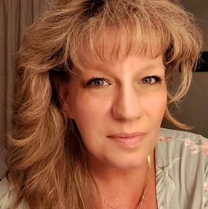 Meet your Posher, Shawna